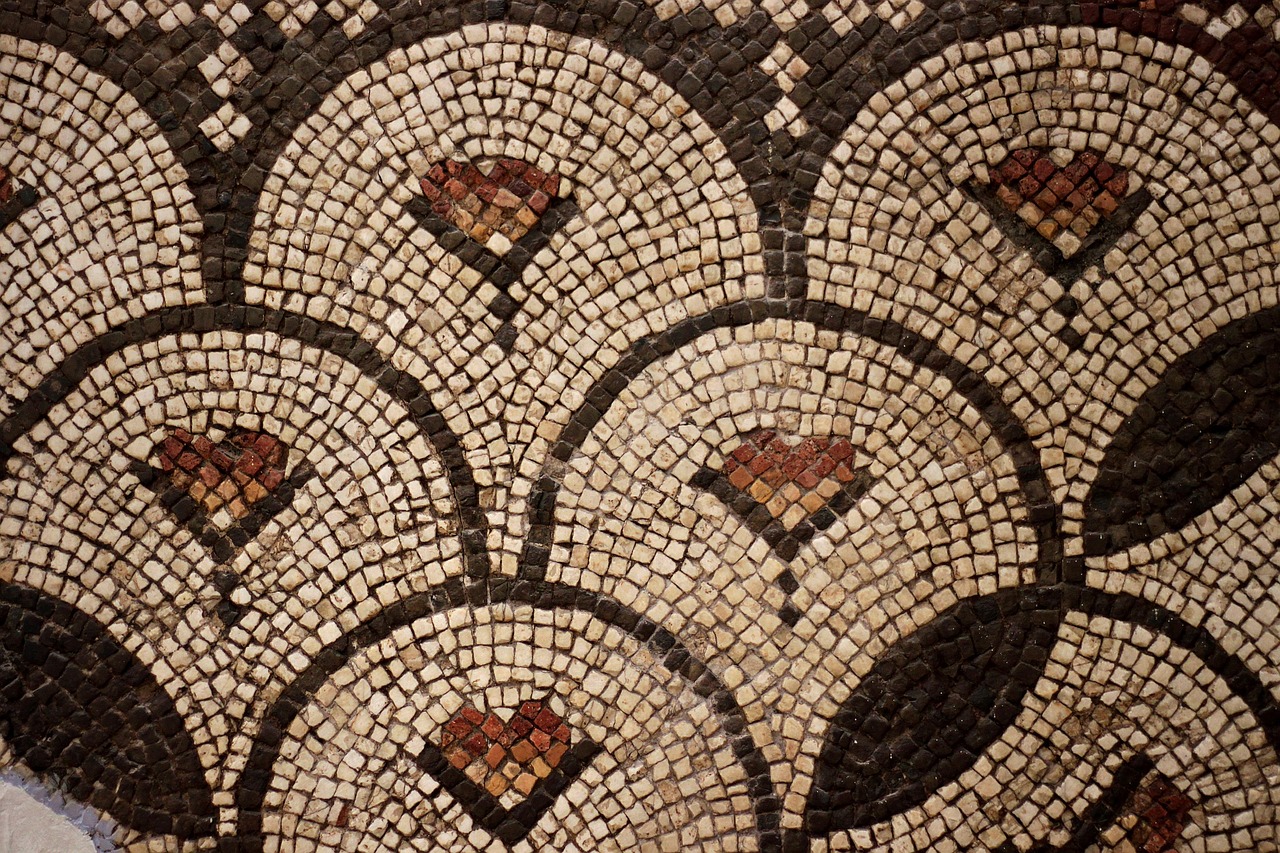 Mosaico colorato della Villa Romana del Casale, testimonianza della storia e dell'arte romana.