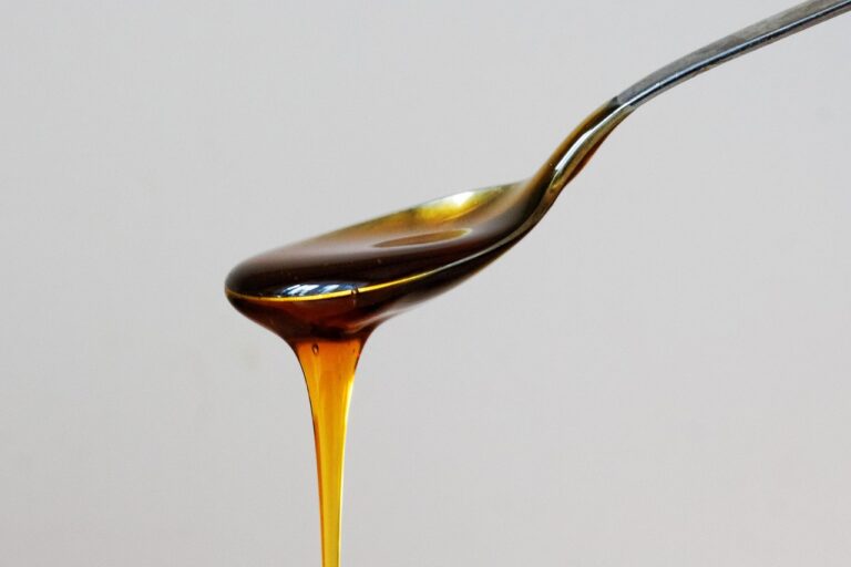 Il segreto dei centenari: il cucchiaino di olio che pulisce le arterie