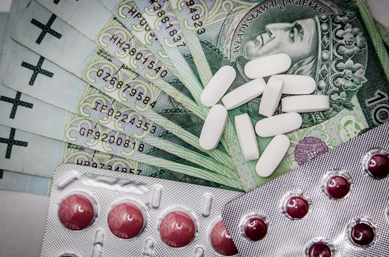 Grafico che mostra l'andamento dei prezzi dei farmaci GLP-1 in Italia nel 2026.