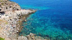 Ustica: la riserva marina dove fare snorkeling è uno spettacolo continuo